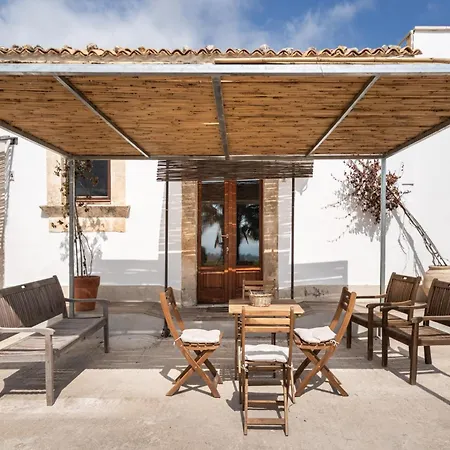 Alloggio per agriturismo Alle Riserve Cavagrande Avola