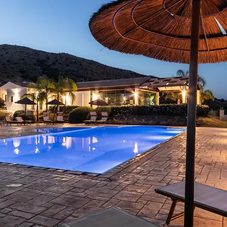 Lantgård Alle Riserve Cavagrande Avola