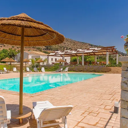 Lantgård Alle Riserve Cavagrande Avola